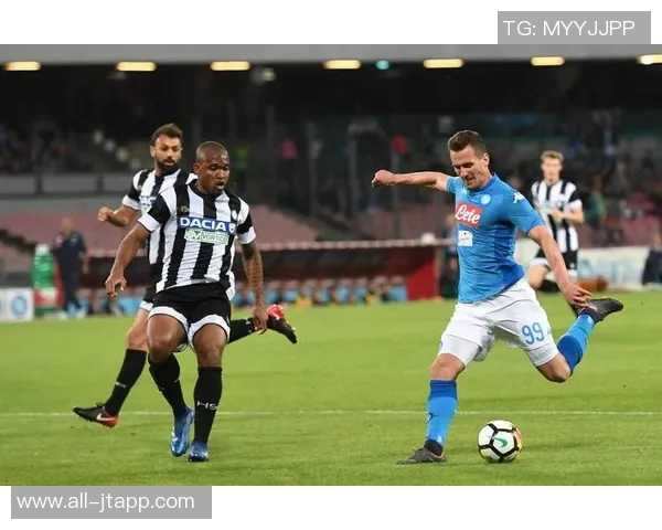 尤文那不勒斯争抢热那亚边卫库菲阿森纳可获转售分成 尤文那不勒斯争抢热那亚边卫库菲阿森纳可获转售分成